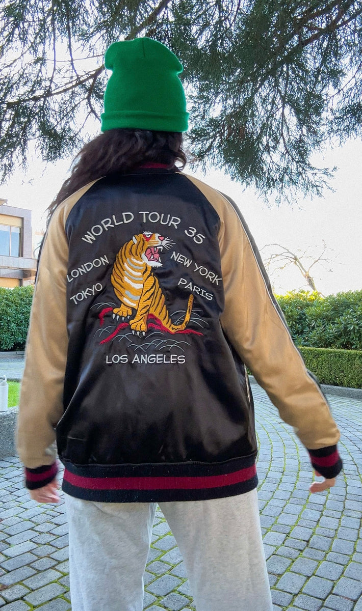 STUSSY world tour satin black bomber – Bad Actor
