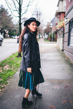 Load image into Gallery viewer, Vintage leather jacket with suede detailing