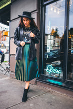 Load image into Gallery viewer, Vintage leather jacket with suede detailing