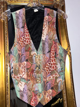 Load image into Gallery viewer, Embroidered vintage vest
